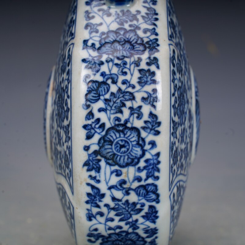 Qing Dynasty Qianlong Porcelain Blue And White Flower Flat Vase